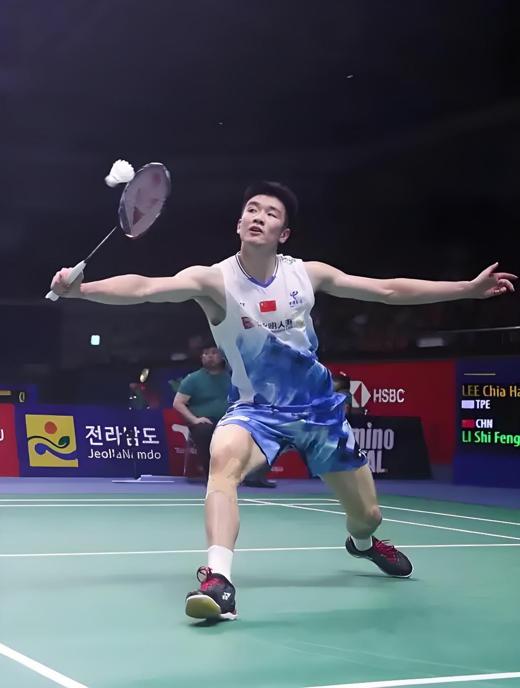 包含中国羽毛球队轻取韩国羽毛球队，安赛龙送出助攻的词条