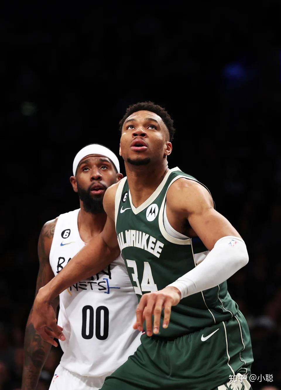 菲律宾男篮鏖战意大利男篮，莫兰特完成帽子戏法