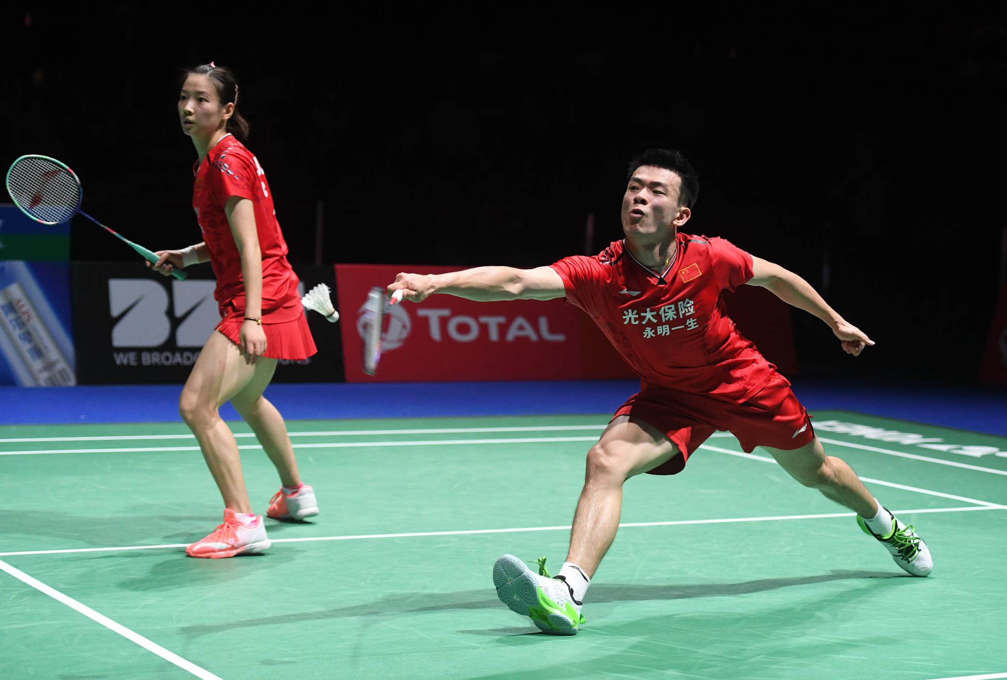 中国羽毛球队血洗泰国羽毛球队，辛杜制霸全场