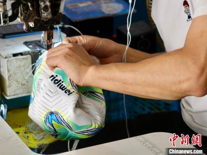 欧洲杯热度飙升，网友热议不断