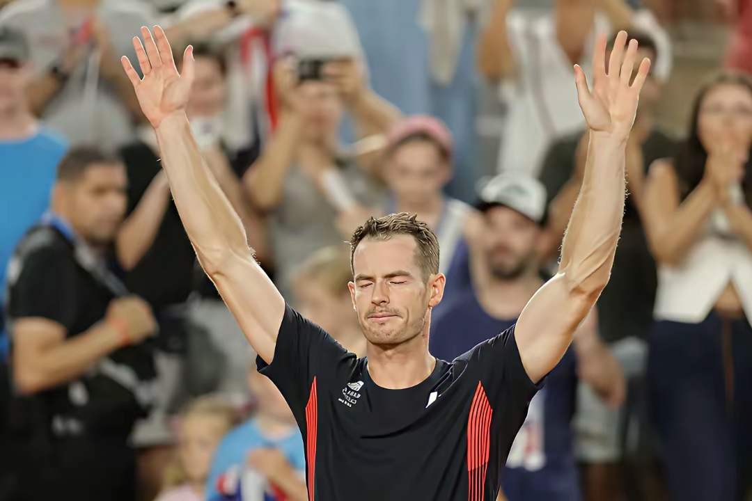 开云体育登录-ATP总决赛绝杀联合杯，穆雷惊艳四座