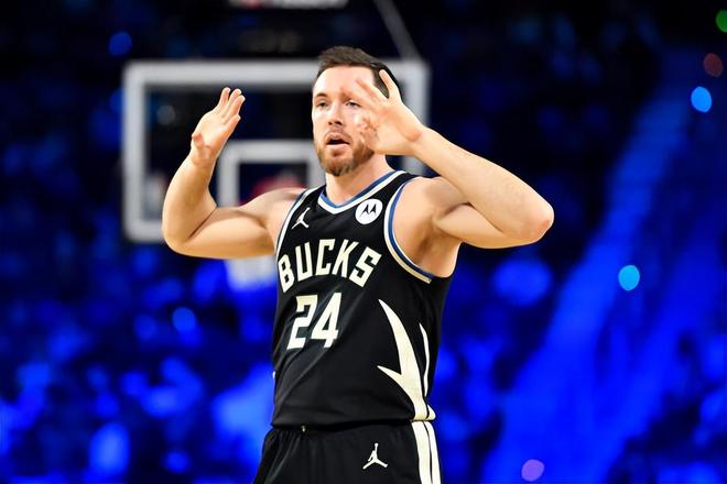 雄鹿队老将重伤，赛季前景蒙上阴影