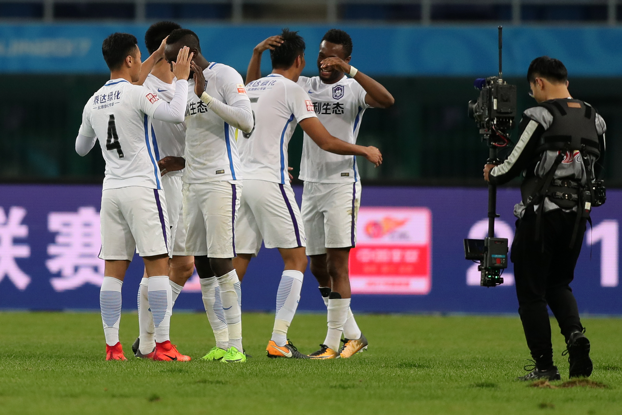 广州知耻辱客场胜天津泰达，豪取三分